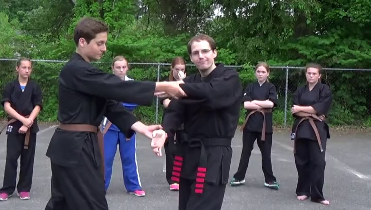Kenpo Wrist Grab Escape