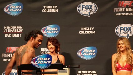 Eating on the Scale at Fight Night 42 Weigh-Ins