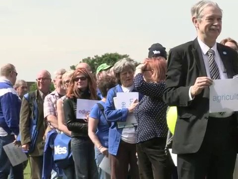 Rival parties rally as vote on Scottish independence nears