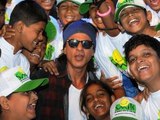 Shahrukh Khan Celebrates Fathers Day