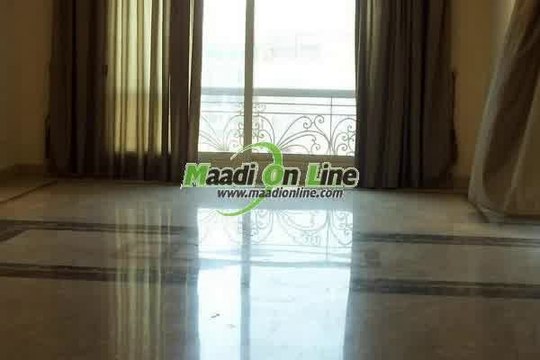 شقة نصف مفروشة للايجار بجوار المدرسة الامريكية فى دجلة