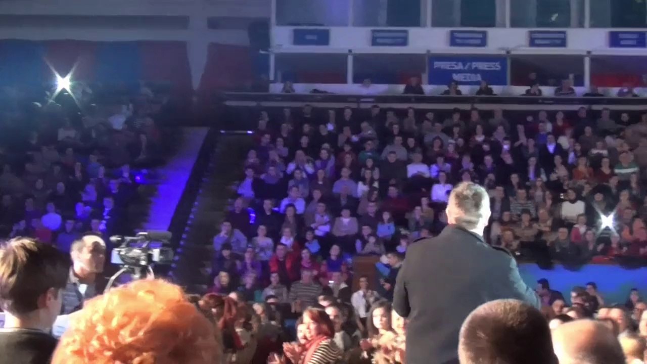 Horia Brenciu & HB Orchestra - Prologue & Turn The Music On @ Sala Sporturilor Buzau, 22.12.2013