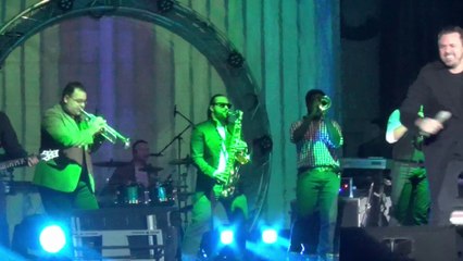 Horia Brenciu & HB Orchestra - Asa e viata mea @ Sala Sporturilor Buzau, 22.12.2013