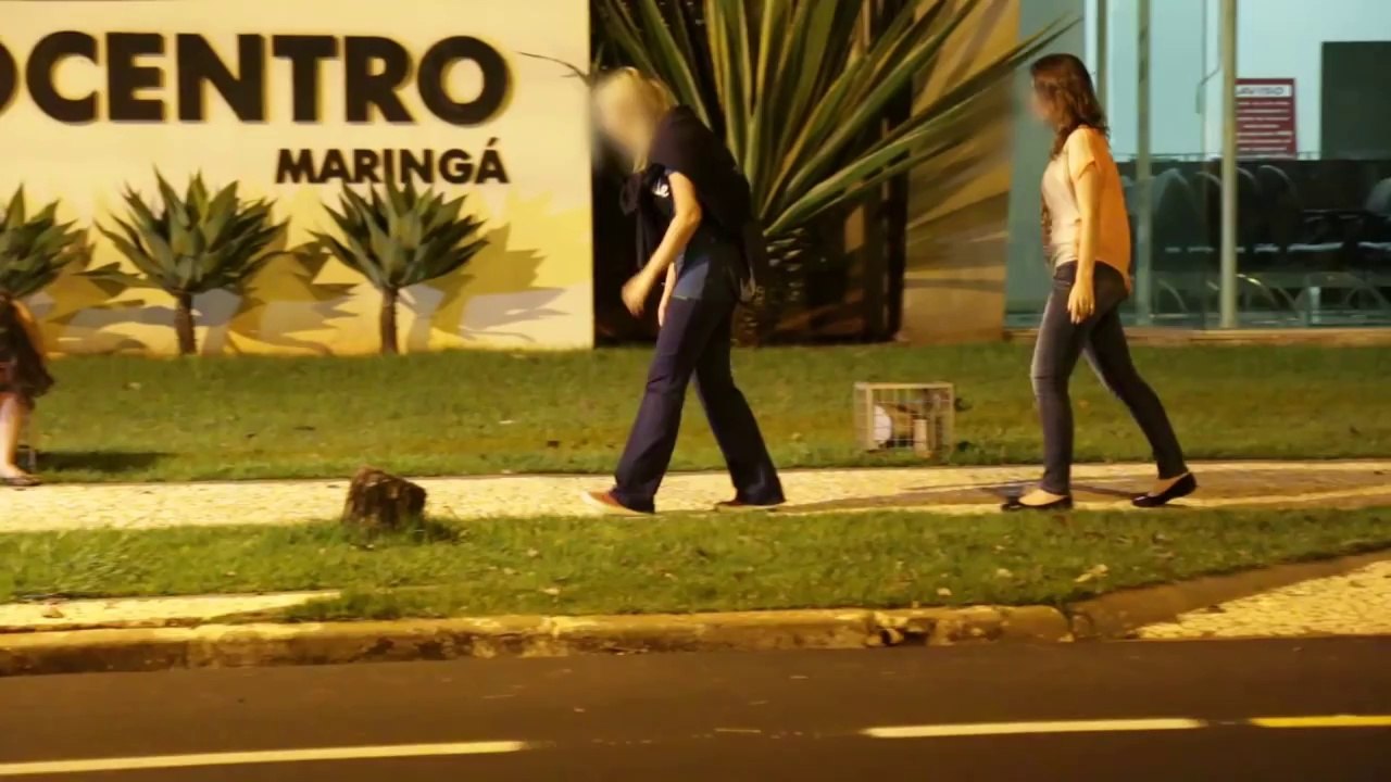 PEGADINHA- Menina Abandonada (Abandoned Child Prank)