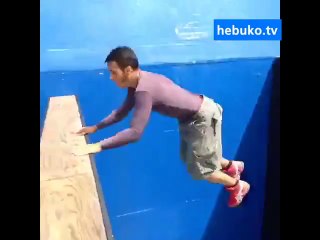 bu arkadaş trambolin olayında çığır açmış