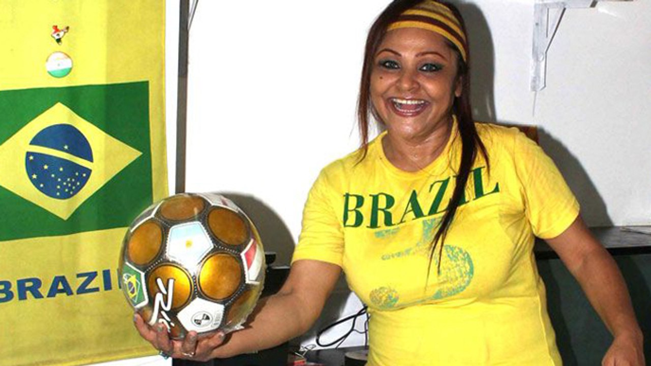 Carolita Promoting Her New Song "Ola Ola Olay" Ola Ola Olay