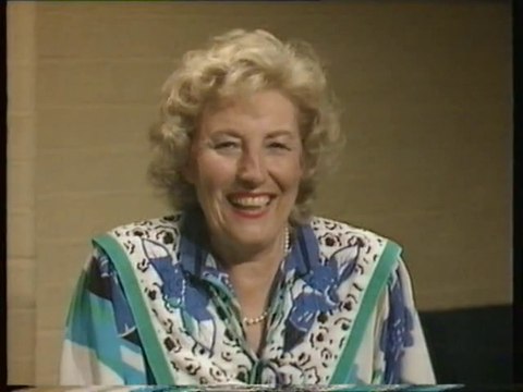 The Paul Daniels Magic Show S07E09 1985 - Dame Vera Lynn / Meir Yedid / Danuta / Wynford Vaughan Thomas / Graham Fletcher