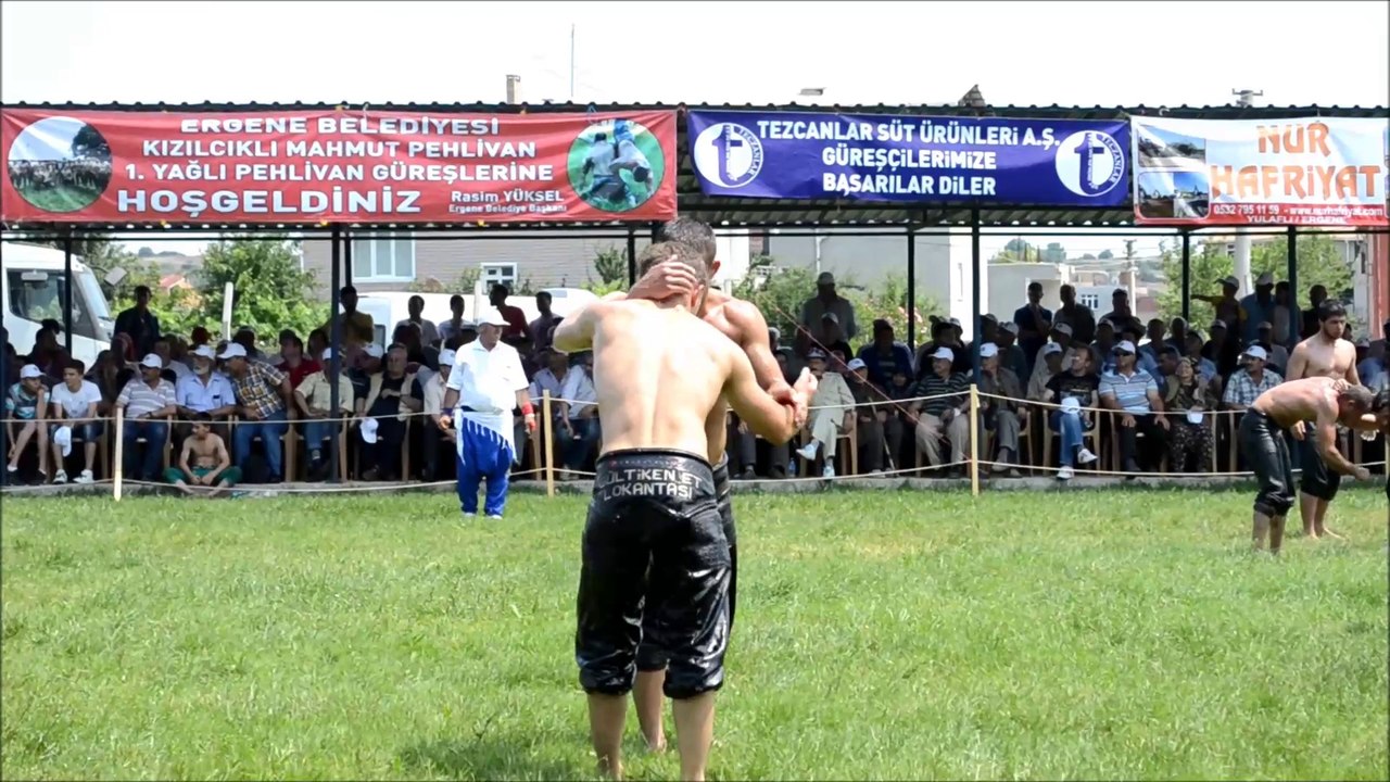 Başpehlivanların Kıyasıya Güreş Mücadelesi