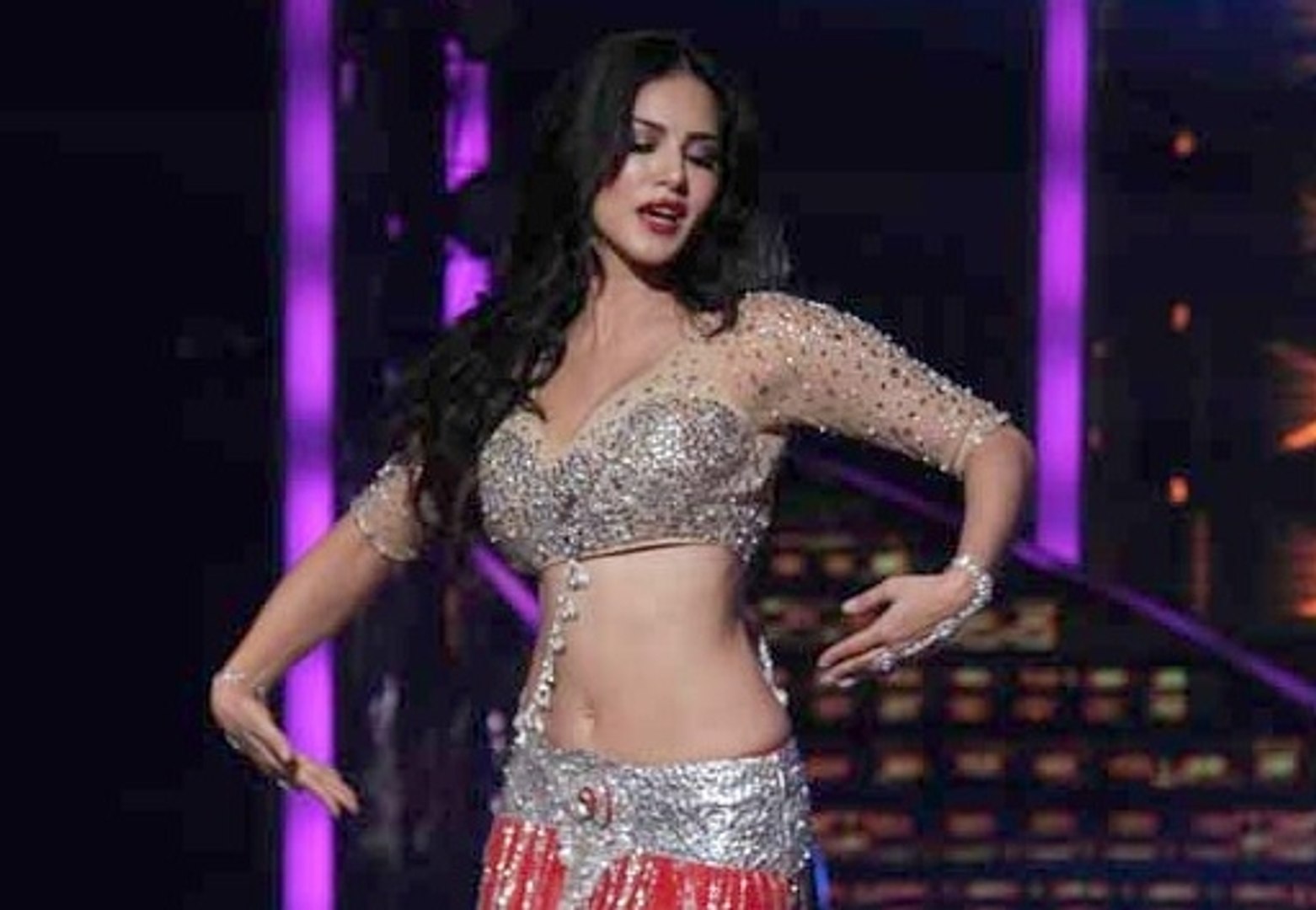 Happy New Year |  Sunny Leone H0t Item Song