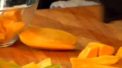 How to Make Fruit Purees - Kathy Casey's Liquid Kitchen - Small Screen