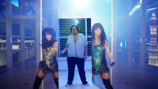 Des gros moches en mode pop star : Parodie hilarante du dernier clip de Britney Spears.