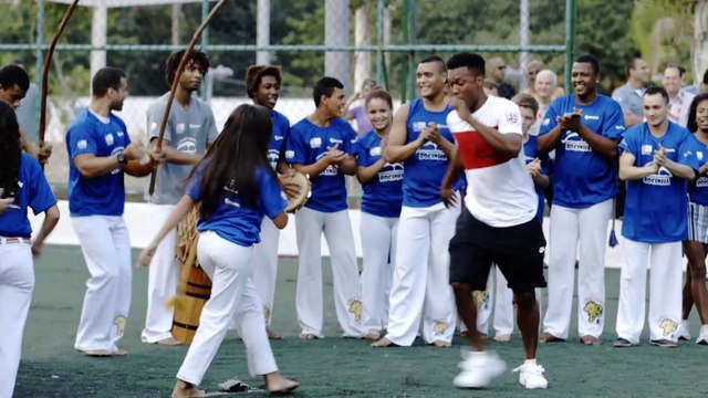 Welbeck and Sturridge dance capoeira | Inside Access