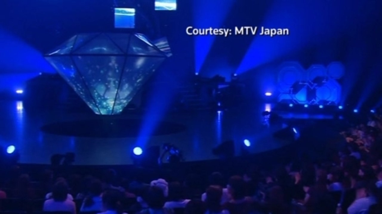 Hatsune Miku takes the lead