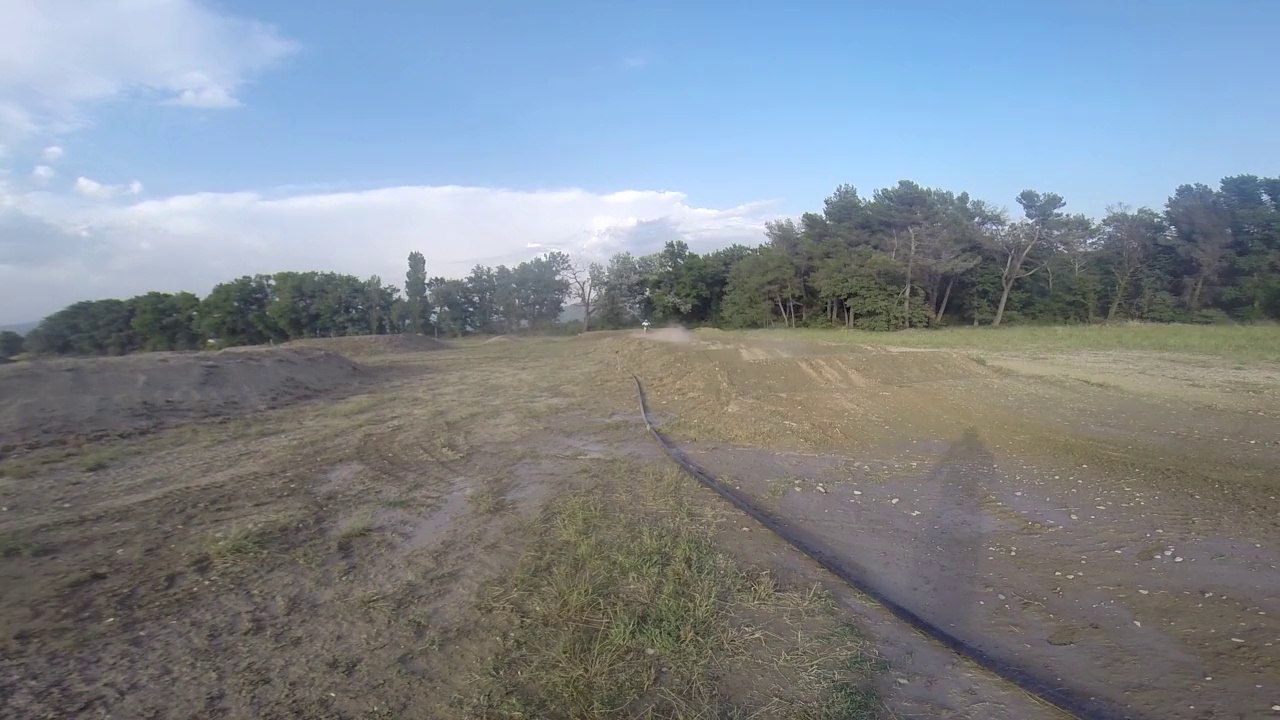 2 laps with Cedric Soubeyras on Do's SX track with the new 450 CRF SX version