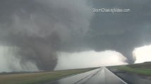 Des tornades jumelles dévastent un village du Nebraska