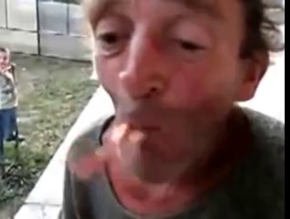 Canlı Canlı Kurbağa Yemek