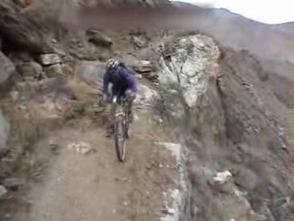 chute de la montagne en vtt