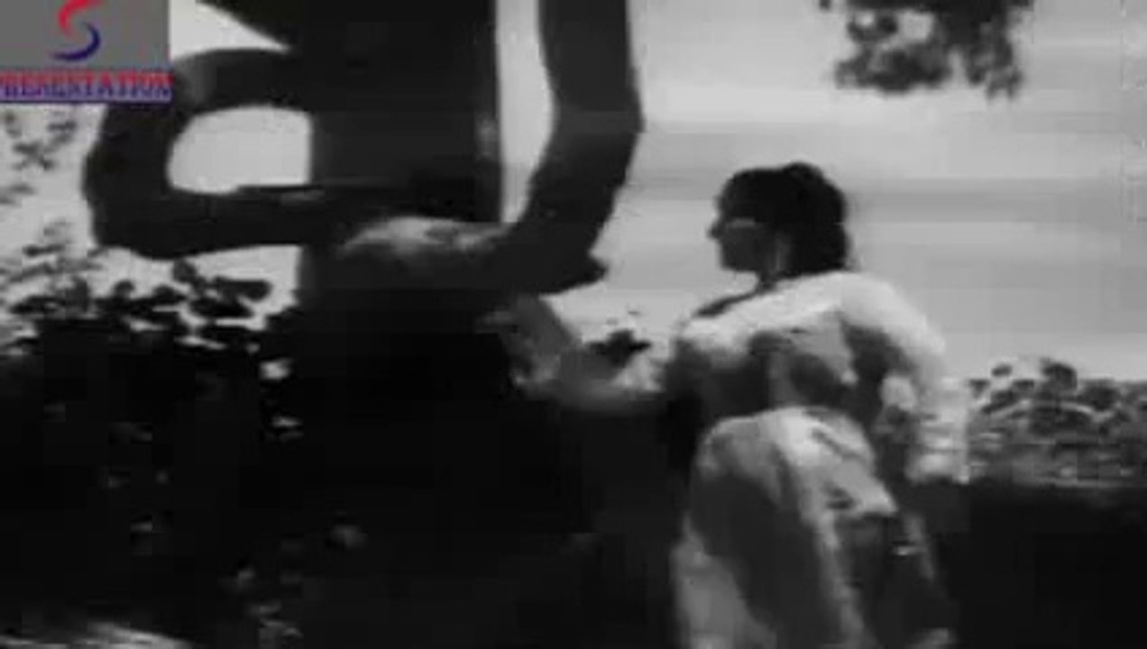 VAKHIA HAOY NI KISI TAKIA HOAY