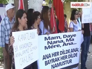 Diyarbakır'da oturma eylemi yapan annelere destek -