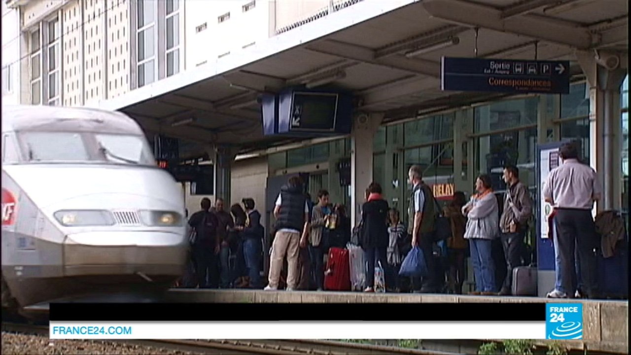 7ème jour de grève consécutif des cheminots qui dénoncent la réforme ferroviaire