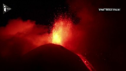 Spectaculaire éruption de l'Etna