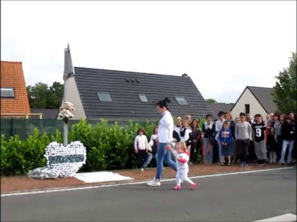 Marche blanche le 17 juin 2014 à Vendin-le-Vieil en souvenir de Zayann, décédé des suites d'un accident de la route il y a un an jour pour jour