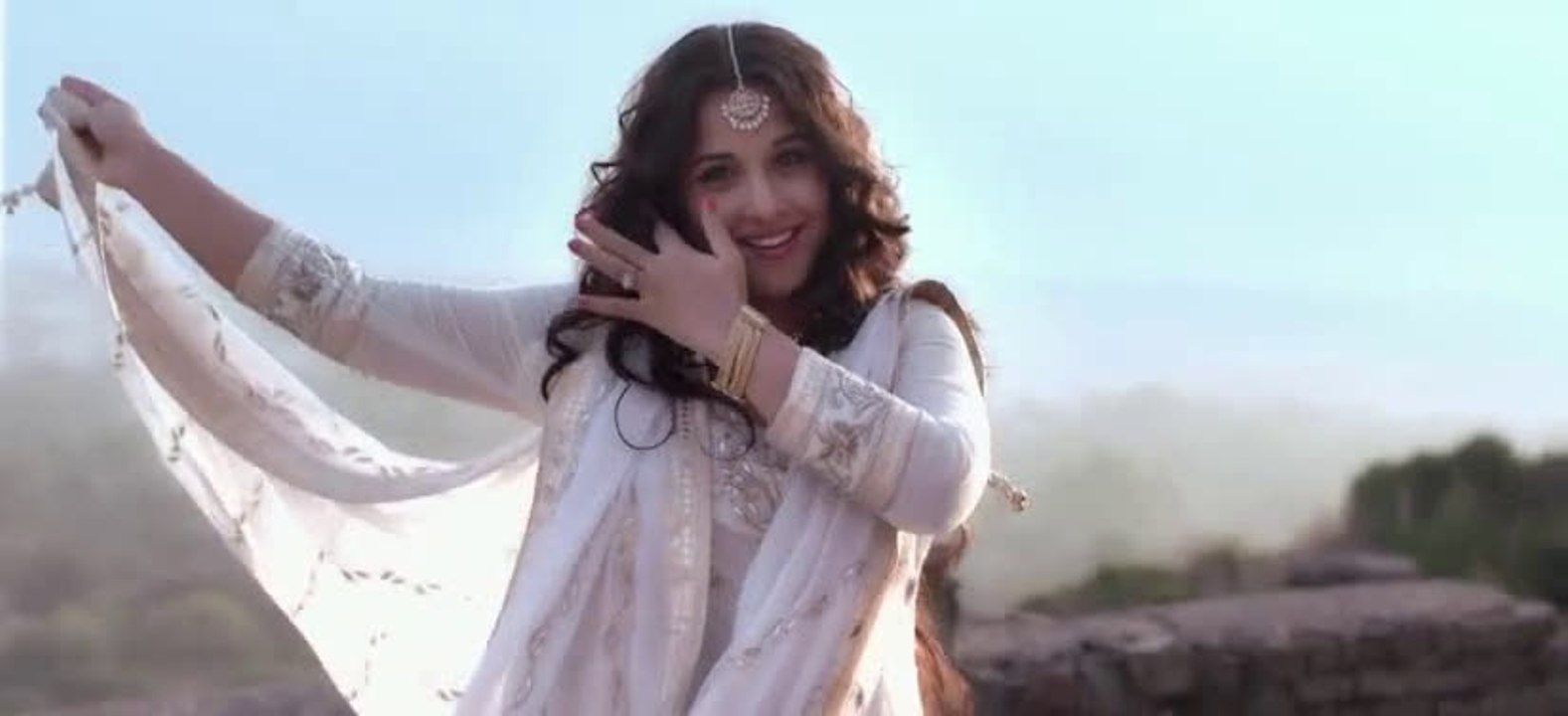 Tu  Lovely Video Song - Bobby Jasoos - Vidya Balan - Papon