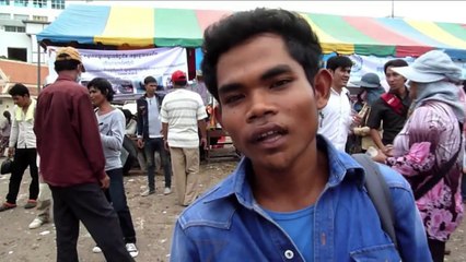 Fear at the border: Cambodian migrants flee Thailand