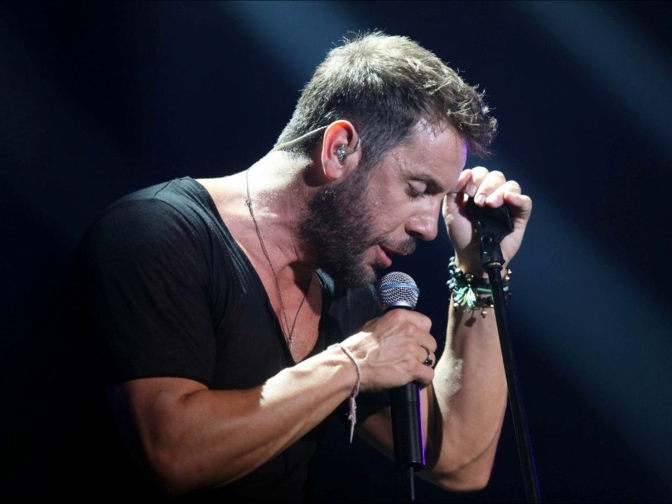 Γιώργος Μαζωνάκης - Μη Μου Λες Να Ζω Με Αναμνήσεις ( Prevod na Srpskom )