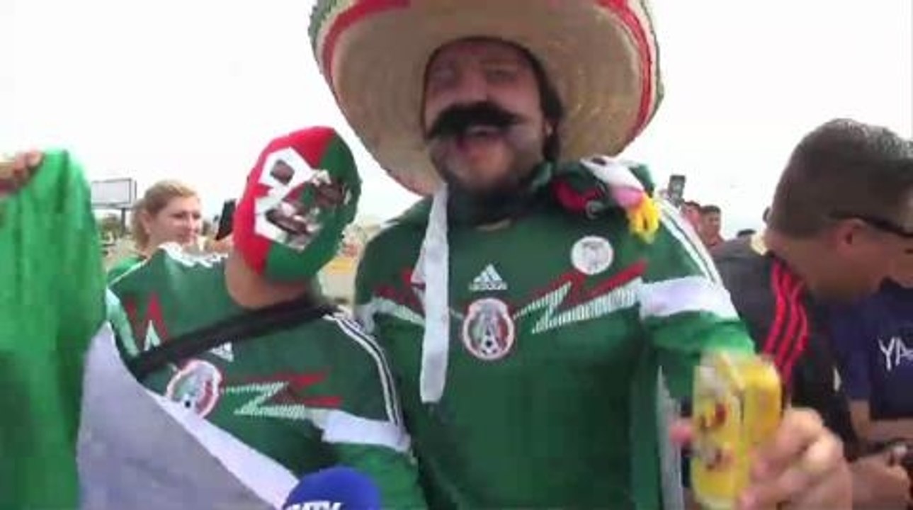 Football / Les supporters avant Brésil - Mexique - 17/06