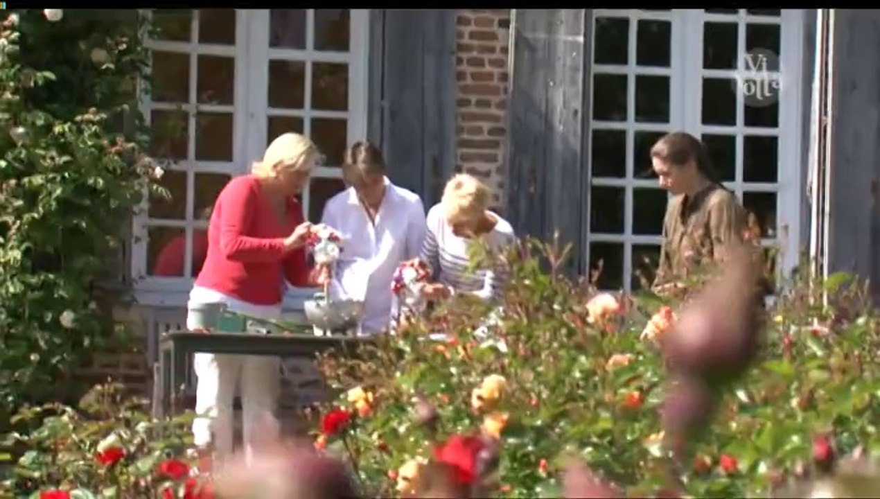 Vivolta - Sophie au pays des merveilles (BBQ Party (2 2)) - 25-05-2014 12h27 39m (7614)