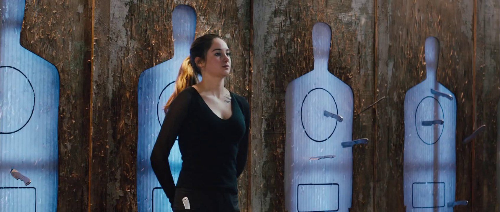 Divergent Official Trailer