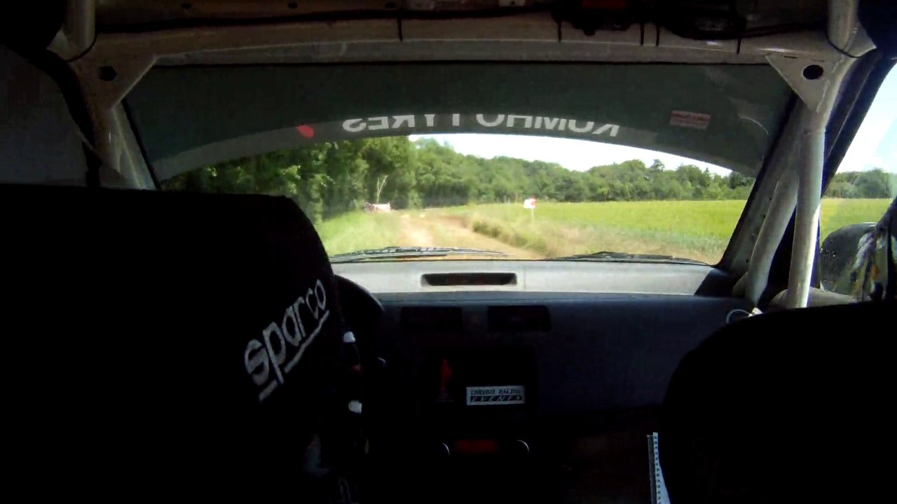 rallye terre de langres 2013 es 10 equipage gracial/landais suzuki swift n2