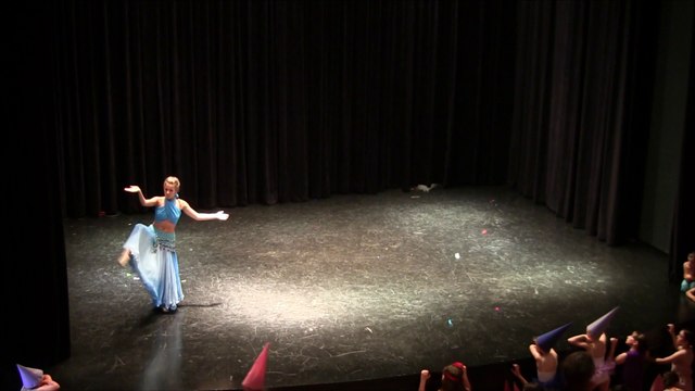 Danza arabe - Festival Fin de Curso Las Zapatillas Rojas 2014