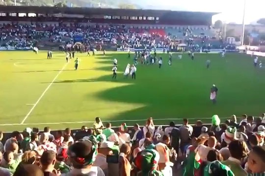 algerie Envahissement du stade de sion sesa vive algerie a vous de juger