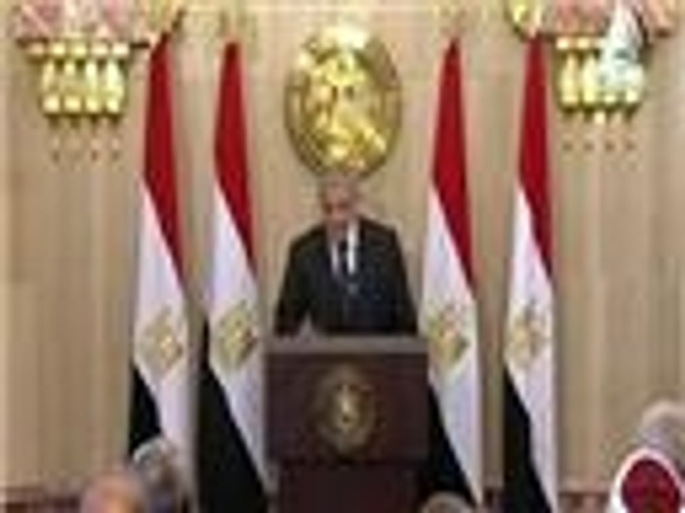 حكومة محلب تؤدي اليمين الدستورية أمام الرئيس السيسي