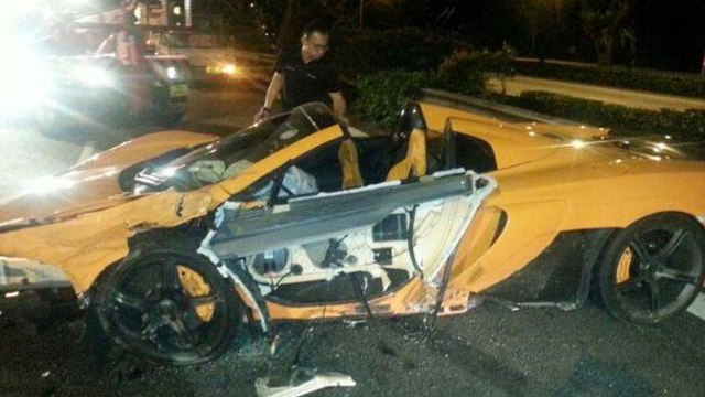 Brand New McLaren 650S Spider Crashed During Test Drive In Singapore
