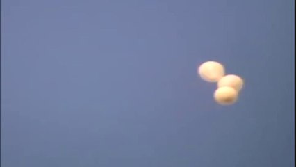 Video herunterladen: Compilation Ovnis UFOs Juin 2014