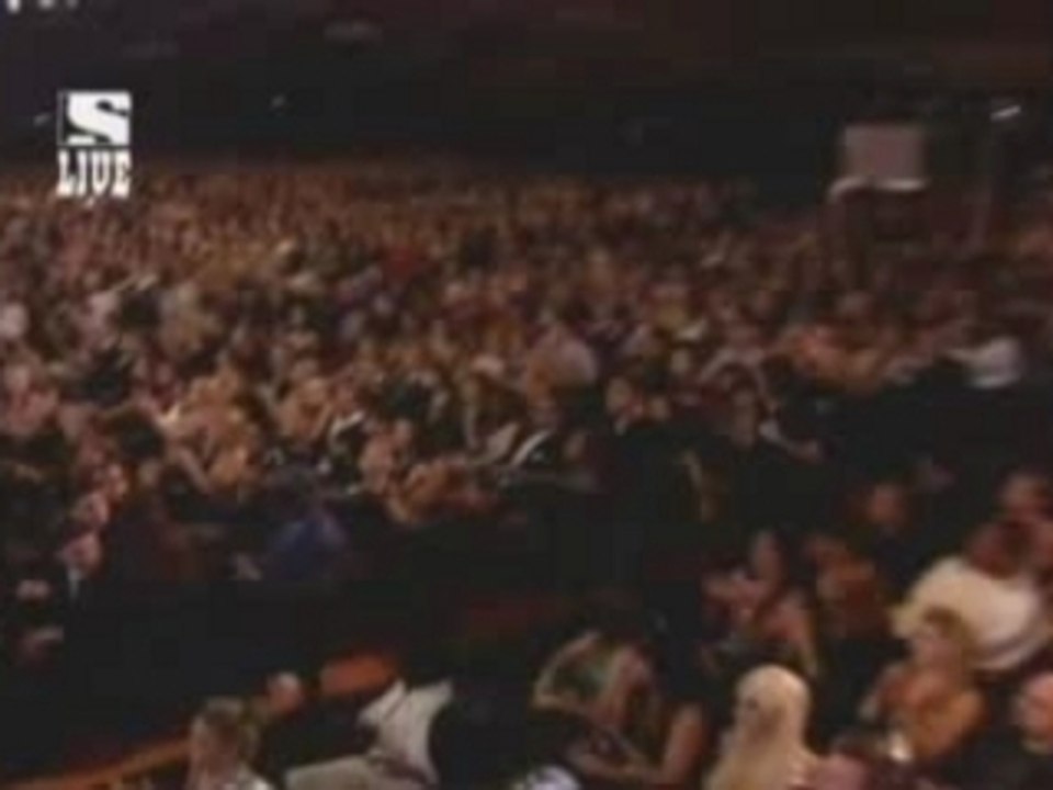 Fall Out Boy - This Ain't A Scene, It's