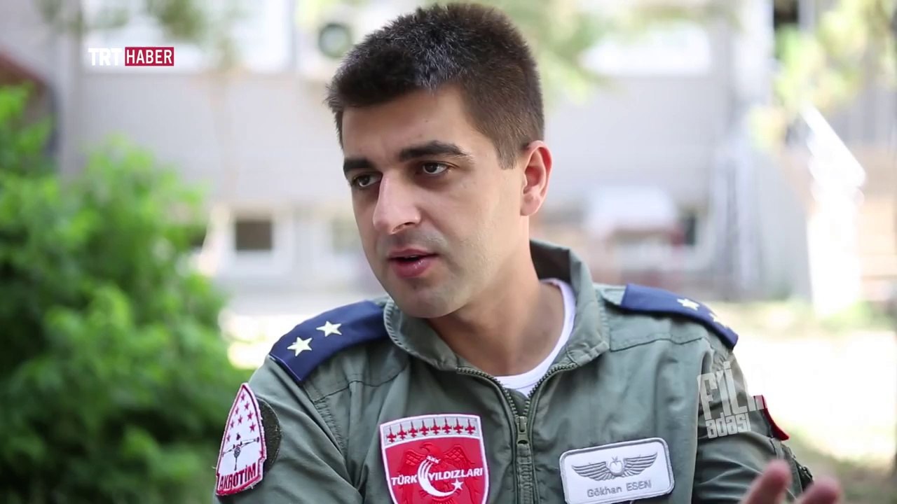 KIRMIZI BEYAZ 3.BÖLÜM _ TÜRK YILDIZLARI BELGESEL  (HD)