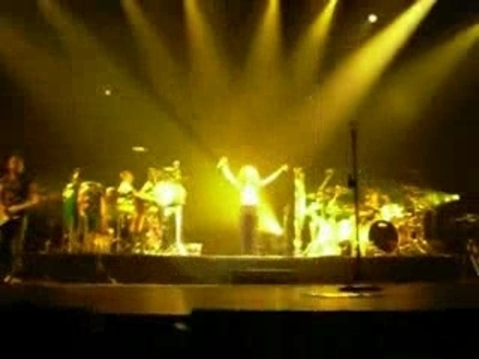 Shakira Intro&Estoy Aqui Anvers 31.01.07