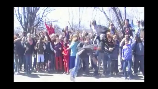 Dernier Concert des 6e Année. École Le Plateau Montreal. Chanson Happy