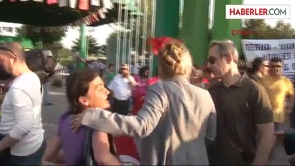 Anayasa Mahkemesi Önünde 'Balyoz' Sevinci