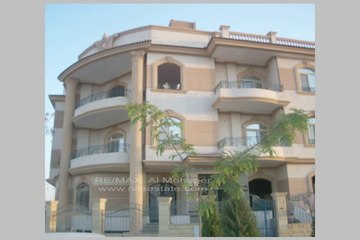 شقة ممتازة 215متر للبيع بالبنفسج