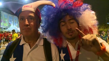 Chilenos cantan "¡Chao, España!"