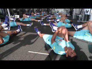 Seleção treina na academia do CT do Corinthians