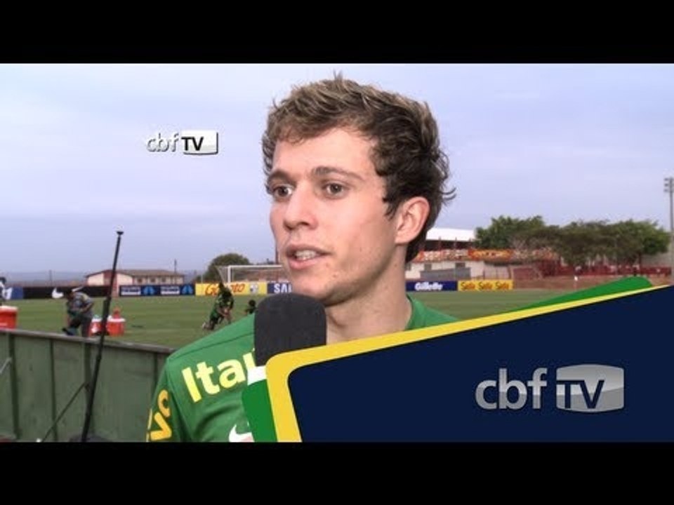 Bate-Bola com Bernard