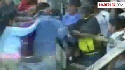 Peru'daki Boğa Festivali'nde 10 kişi Yaralandı