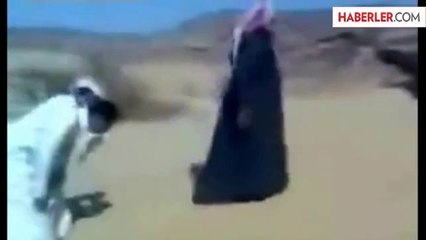 Namaz Kılan Babaya Eşek Şakası Yaptılar