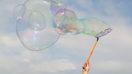 Explosion de bulles géantes en Slow motion!